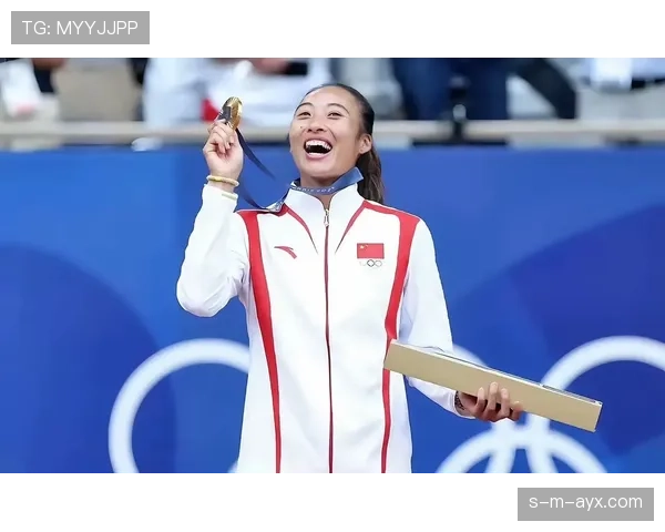 郑钦文喝杯咖啡都要算卡路里，这自律谁顶得住